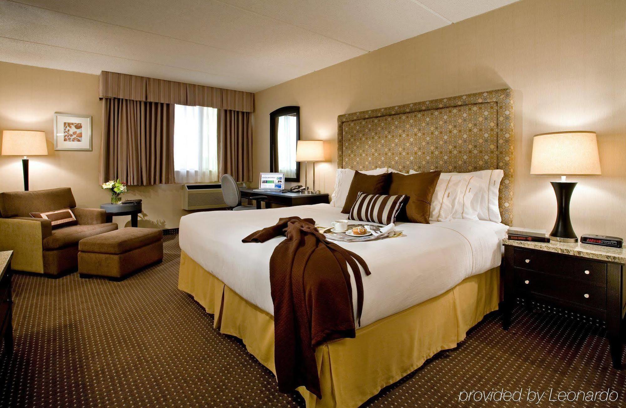Holiday Inn Express Chicago-Palatine/North Arlington Heights Buitenkant foto